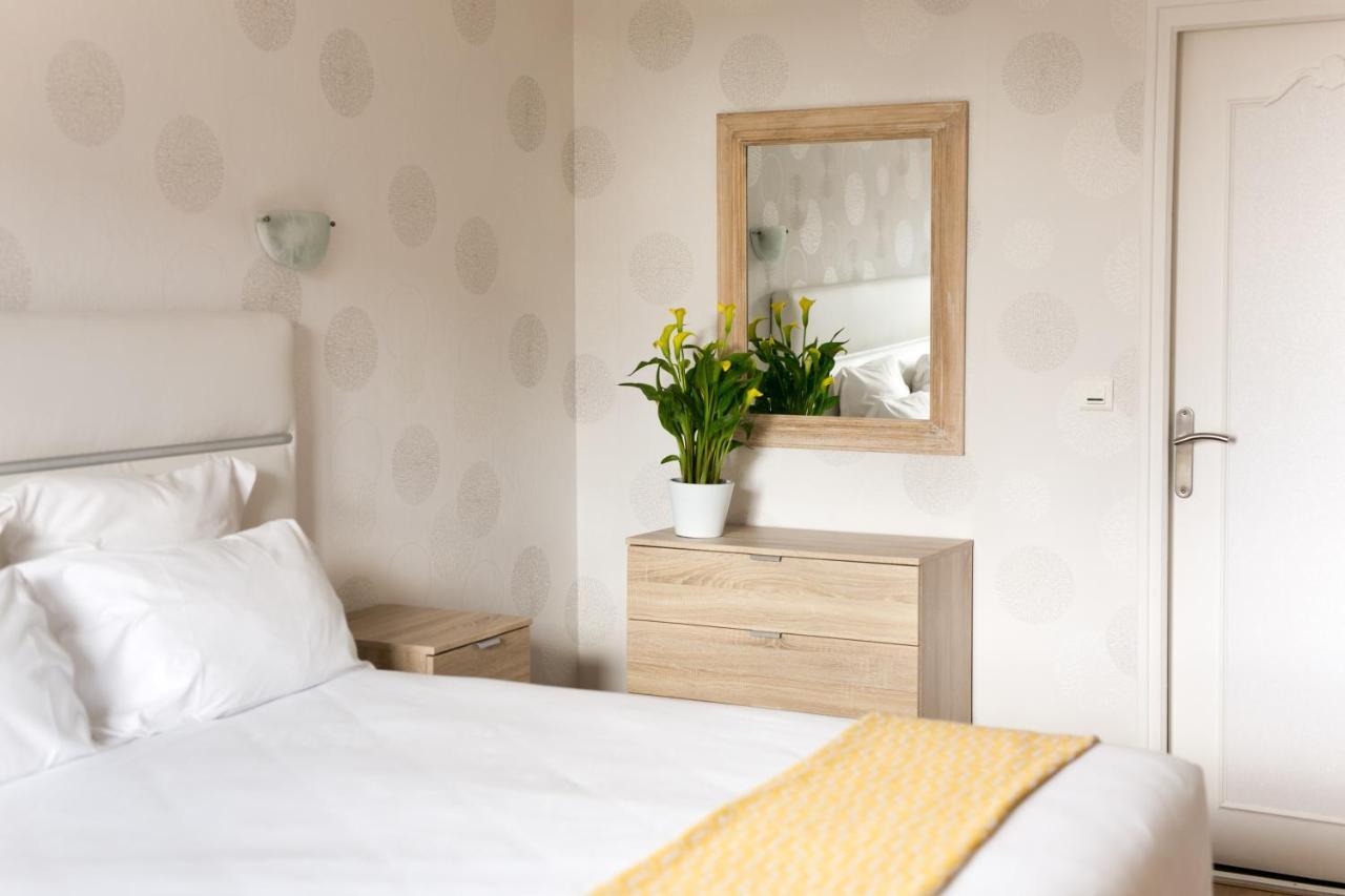Le Cotentin Appart'Hotels & Restaurant Le Cot' Portbail Bagian luar foto