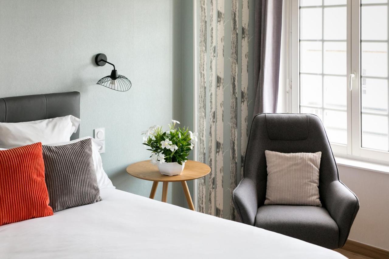 Le Cotentin Appart'Hotels & Restaurant Le Cot' Portbail Bagian luar foto