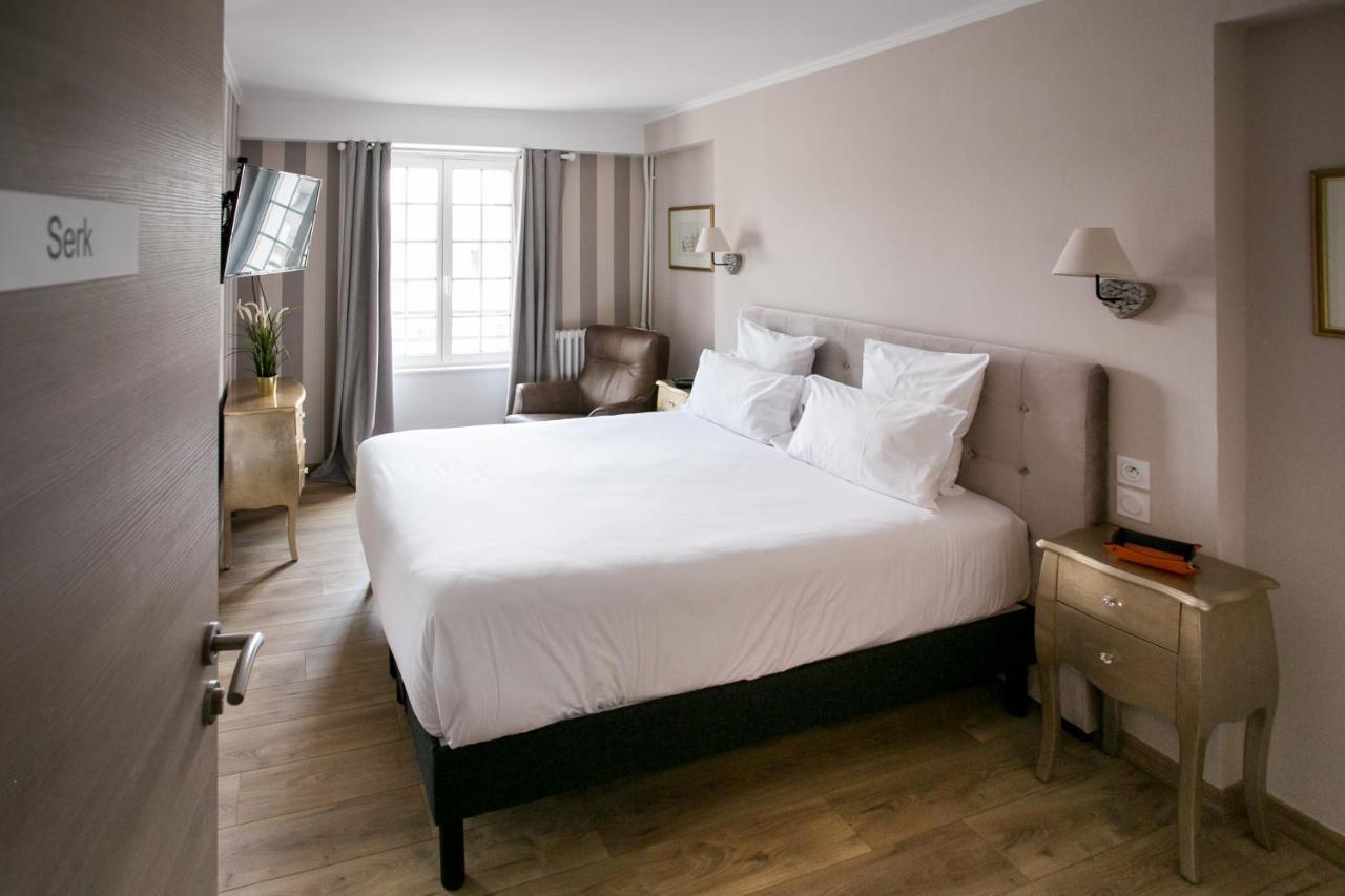 Le Cotentin Appart'Hotels & Restaurant Le Cot' Portbail Bagian luar foto